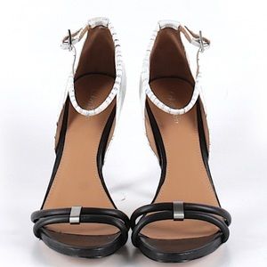 BNWOB Calvin Klein black and white heeled sandals